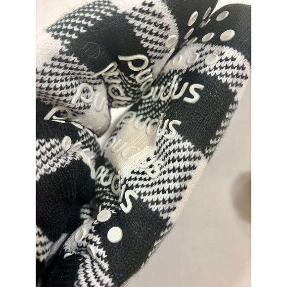 Cozy NWT Pudus Socks Size: Adult - Regular - Picture 3 of 3